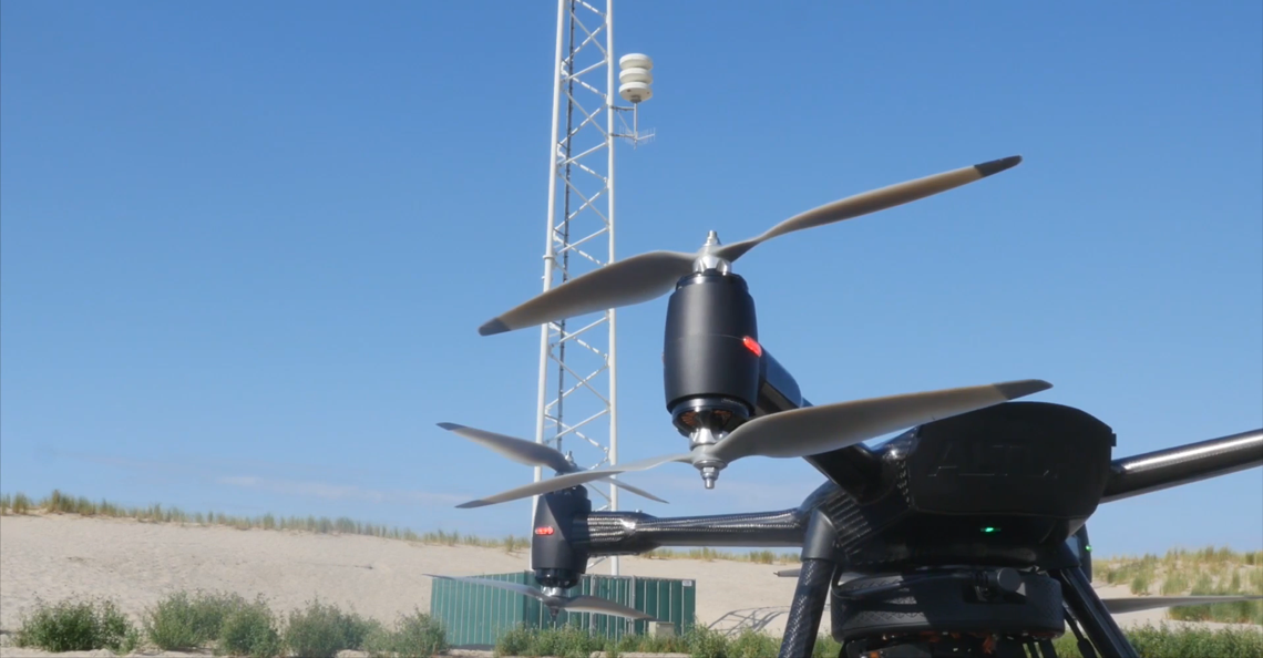 1475586290-drone-aerialtronics-zendmast-quadcopter-inspecties-ibm-2016.png