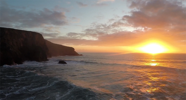 Noord-Cornwall kust in Engeland gefilmd met TBS Discovery Pro