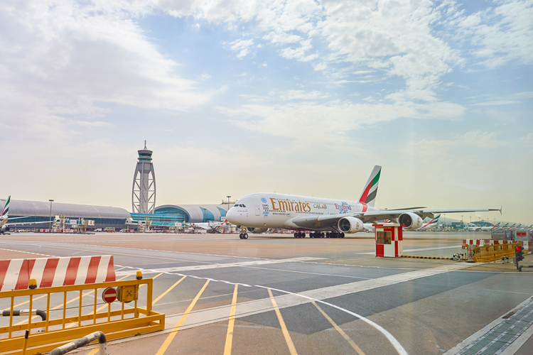 Dubai airport tijdelijk gesloten door mogelijke drone