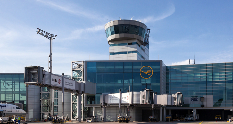 Viegveld Frankfurt annuleert vluchten na drone-signalering 